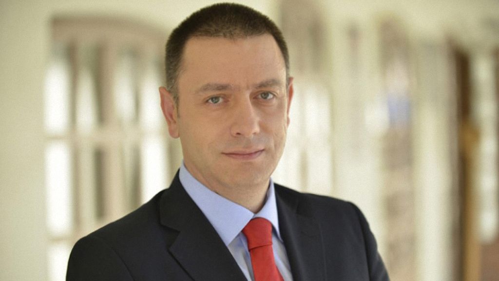 E oficial! Senatorul Mihai Fifor va fi noul ministru al Economiei E oficial! Senatorul Mihai Fifor va fi noul ministru al Economiei