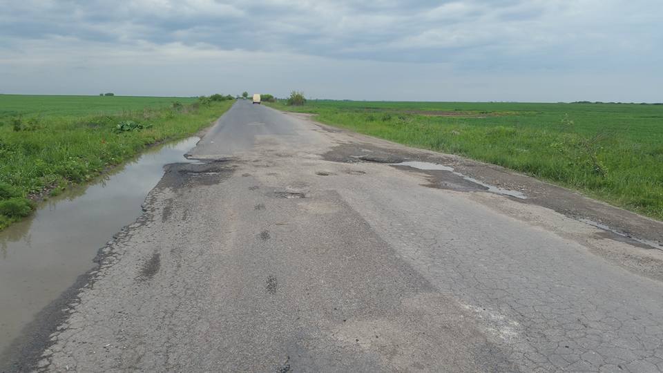 Liberalii îi acuză pe parlamentarii PSD de trafic de influenţă, fiindcă au adus bani pentru Arad Liberalii îi acuză pe parlamentarii PSD de trafic de influenţă, fiindcă au adus bani pentru Arad
