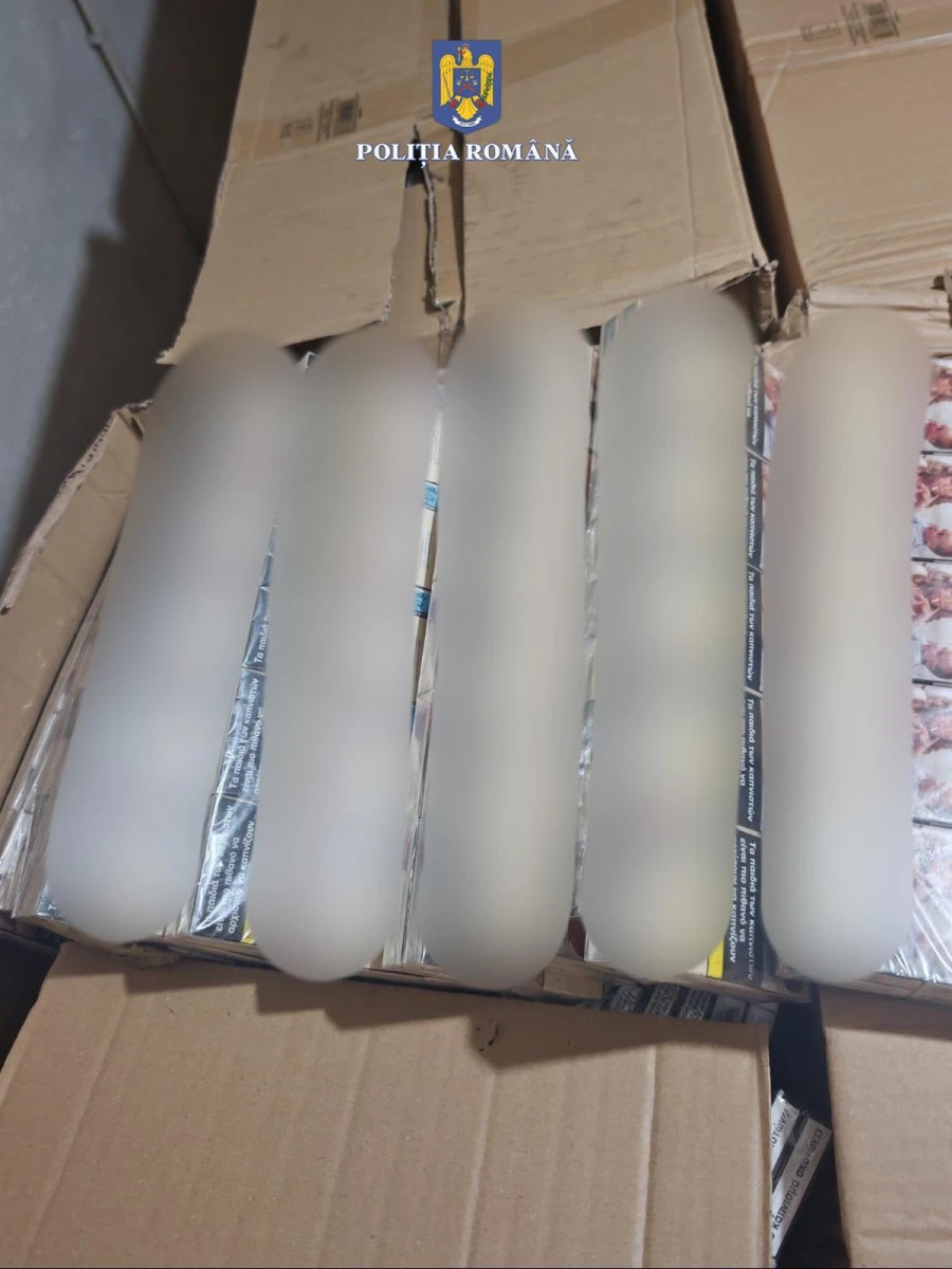 1.400.000 de țigarete de contrabandă, descoperite în urma unor percheziții ale polițiștilor arădeni