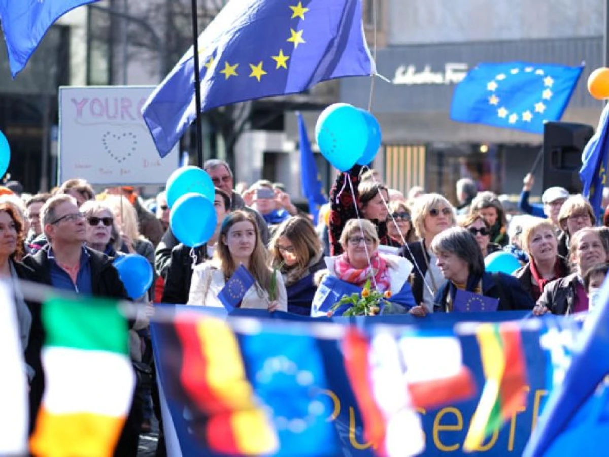 1 din 5 europeni ar accepta dictatura în anumite situații. Nemulțumirea față de democrație, în creștere
