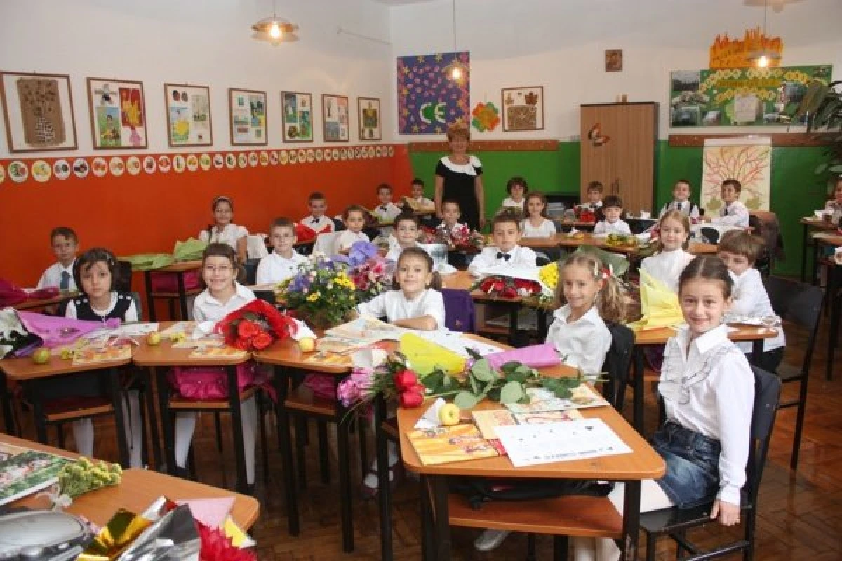 ”10 PENTRU SIGURANȚĂ”. Campanie la nivel național, pentru un an școlar fără evenimente neplăcute