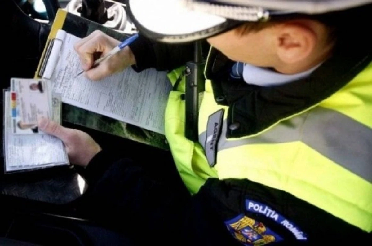 118 sancțiuni contravenționale, aplicate de polițiștii rutieri arădeni în ultimele 24 de ore