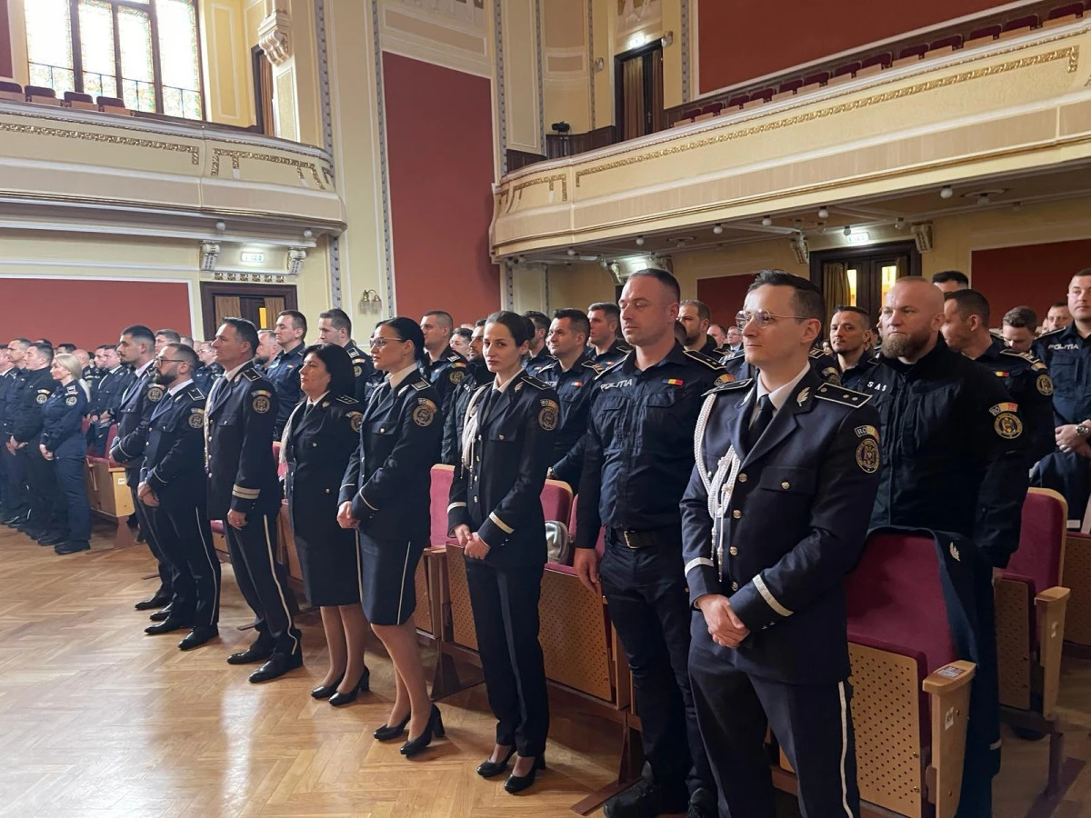 126 de polițiști arădeni au fost avansați în grad, de Ziua Poliției Române