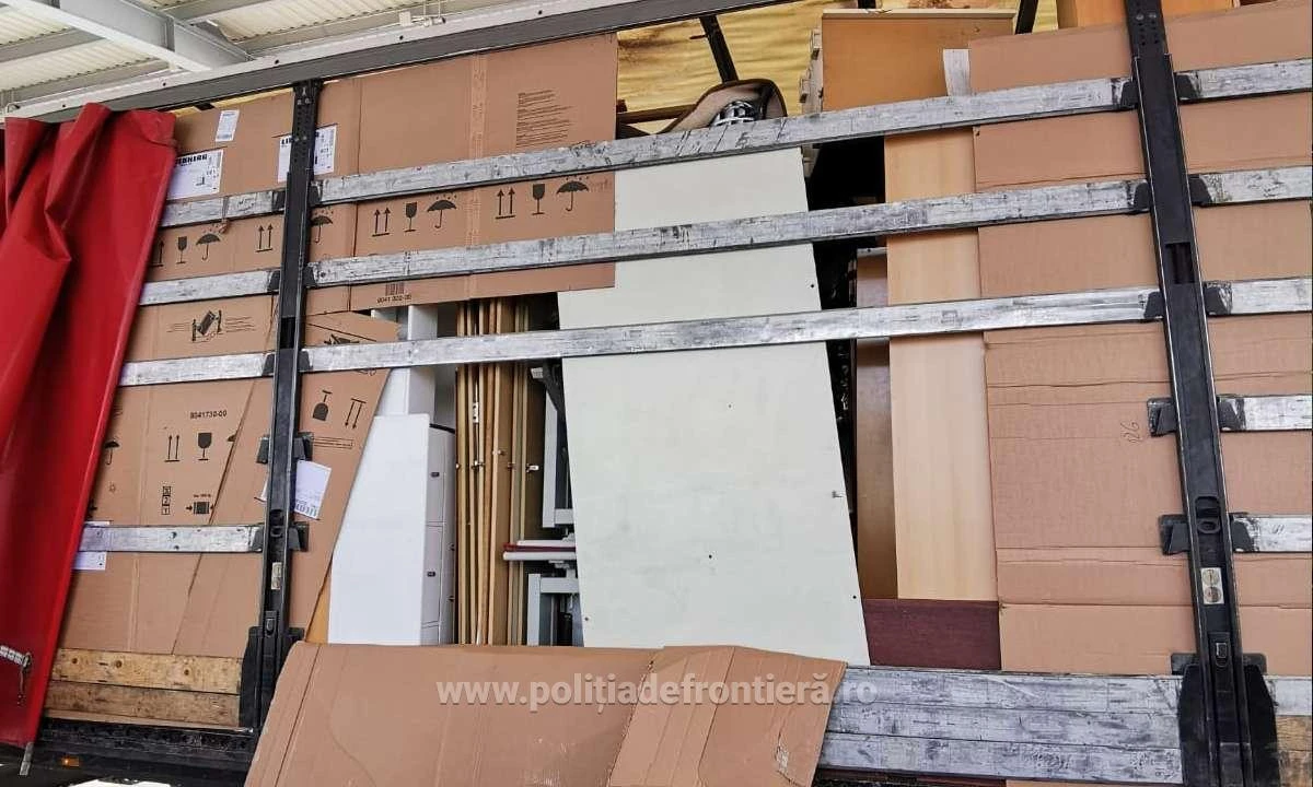 17.500 kilograme de deșeuri, oprite la intrarea în țară dinspre Ungaria