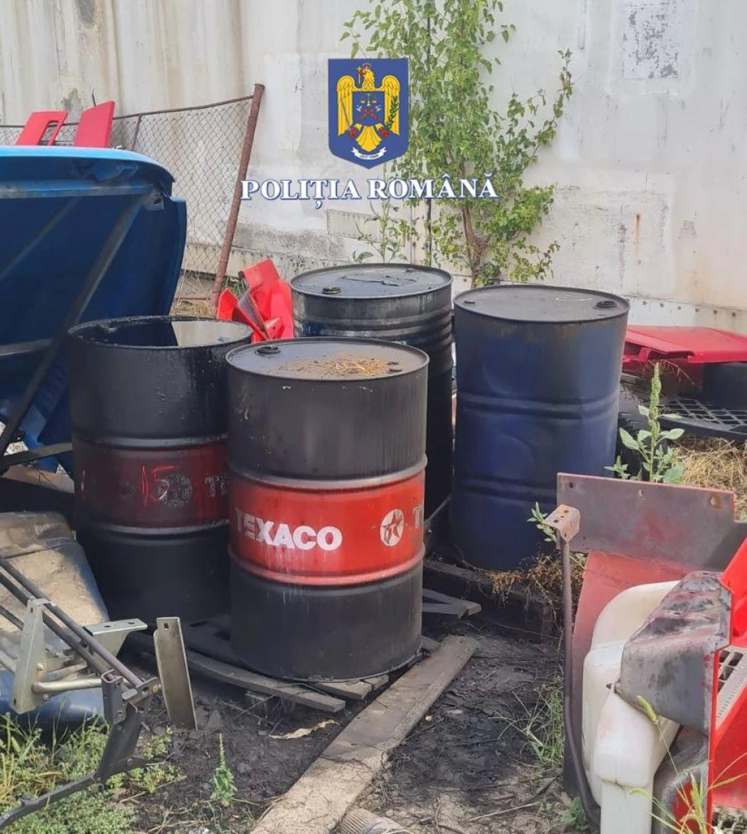 20 de tone de deșeuri au fost găsite în curtea unei societăți comerciale din Arad