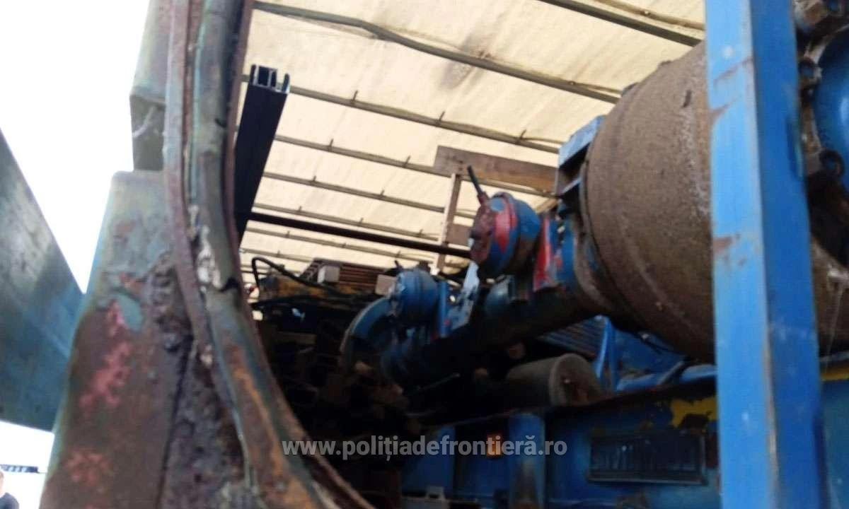 20 tone deşeuri din Belgia, oprite la intrarea în țară în PTF Nădlac II
