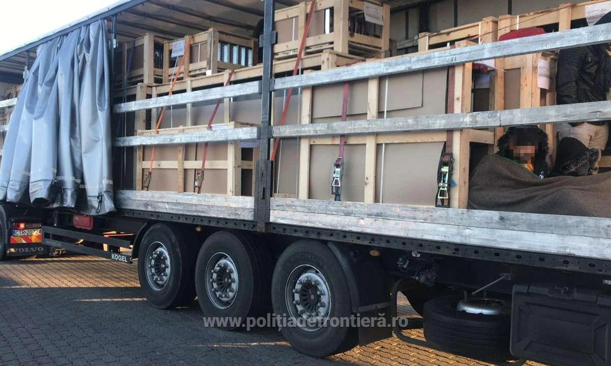 24 de cetățeni străini, depistați în două mijloace de transport de polițiștii de frontieră arădeni
