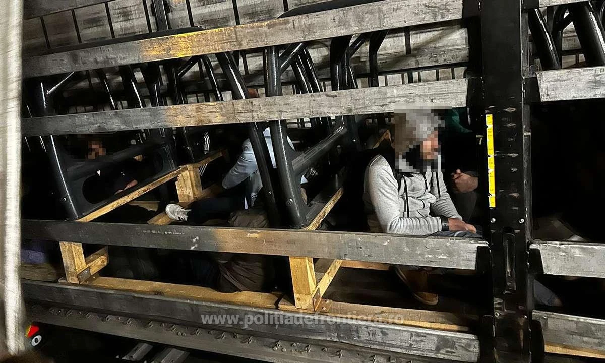 25 de refugiați au prinși în timp ce încercau să treacă ilegal în Ungaria