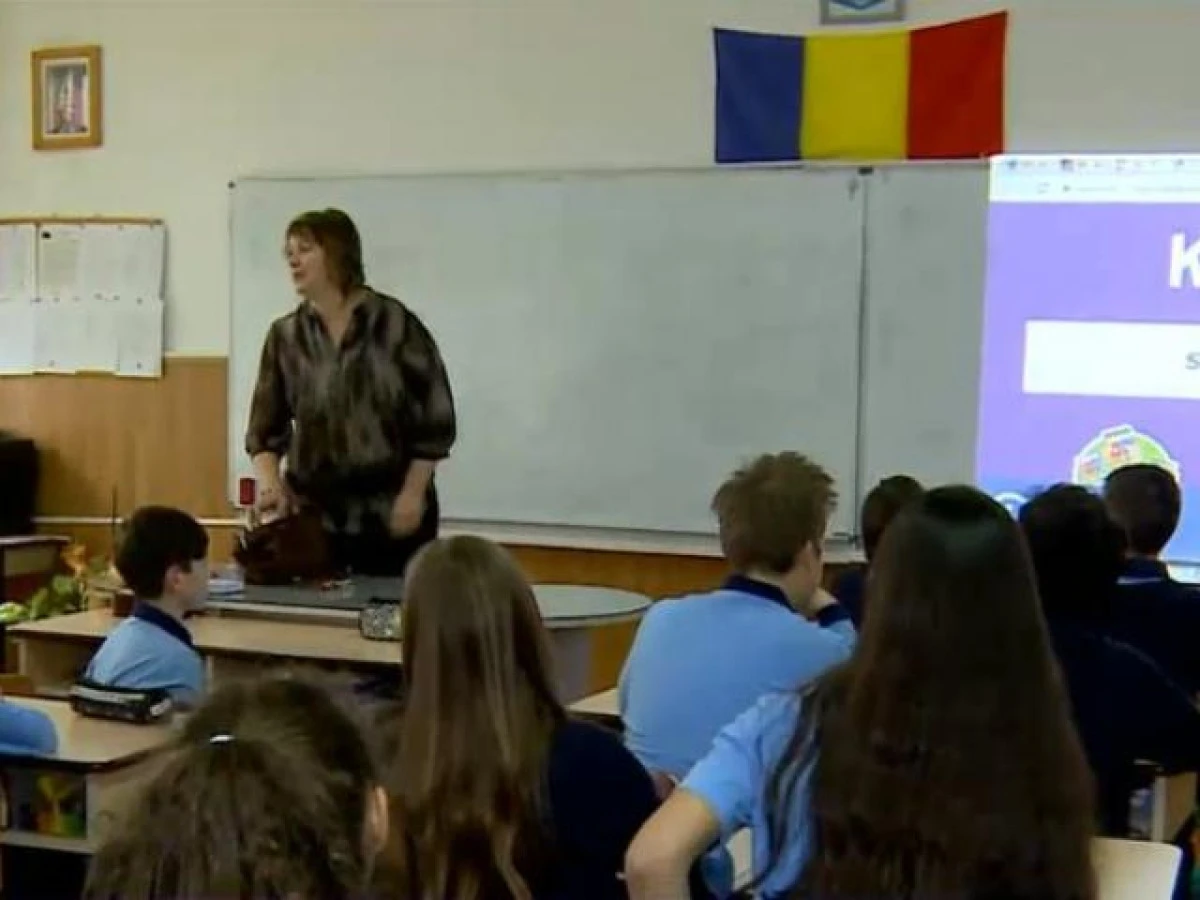 27 de profesori, premiați pentru curajul de a fi „diferiţi” la catedră