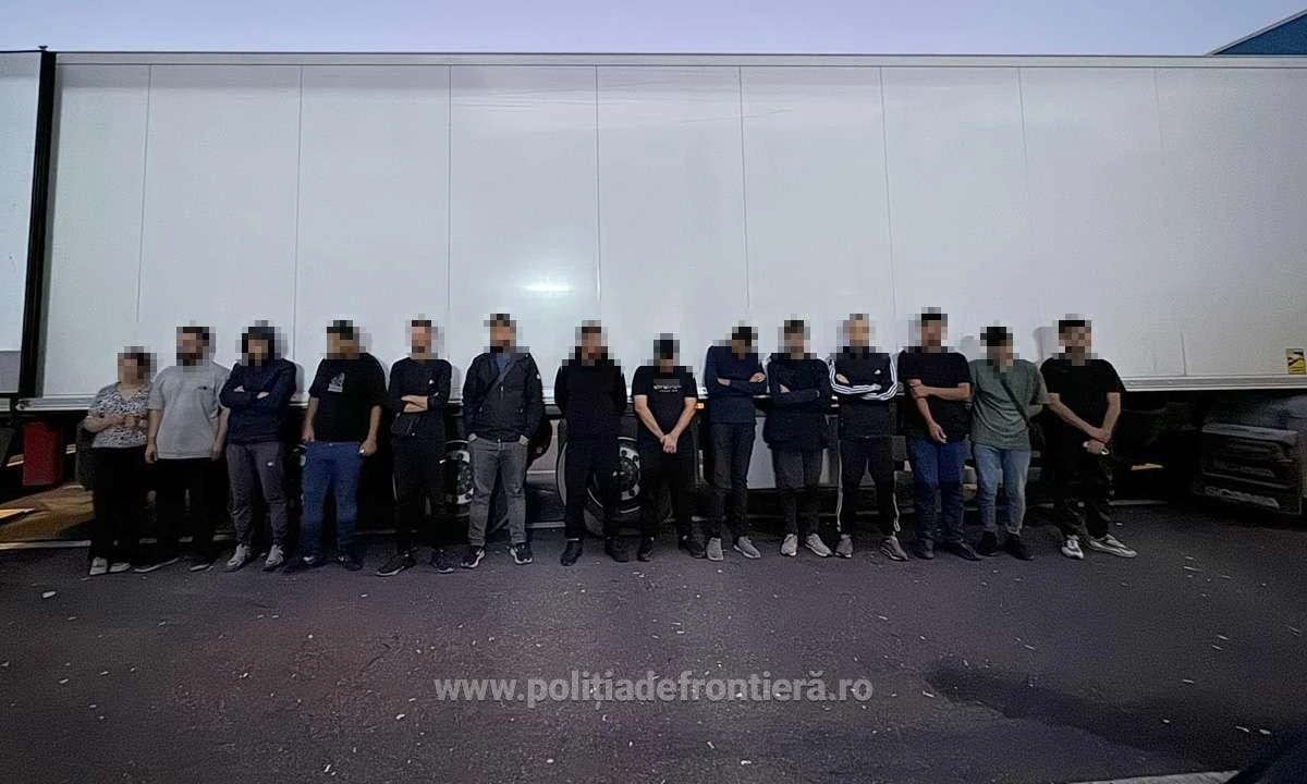 30 de cetățeni străini ascunși printre pepeni și mobilier, depistați de polițiștii de frontieră arădeni