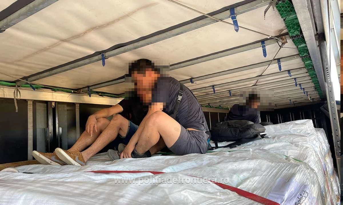 34 de cetăţeni străini, depistați ascunși de polițiștii de frontieră arădeni și bihoreni
