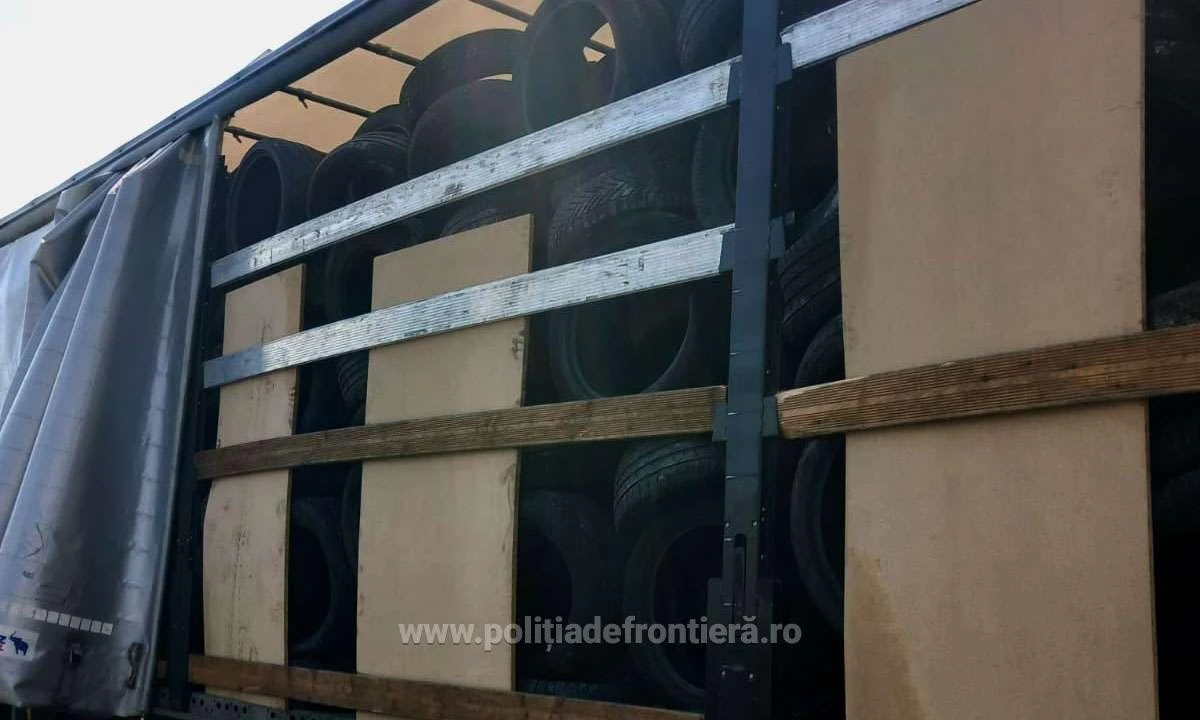 36 tone deşeuri au fost oprite la intrarea în țară, la Nădlac