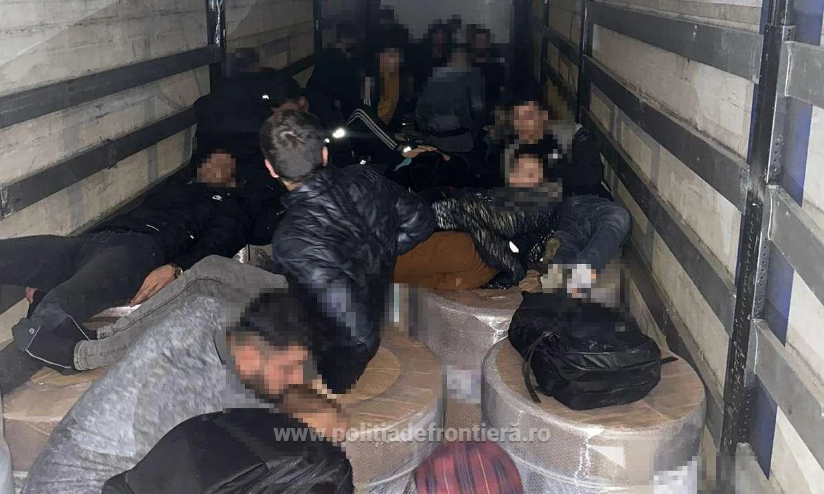 37 de cetăţeni străini au încercat să treacă ilegal frontiera prin Nădlac și Vărșand