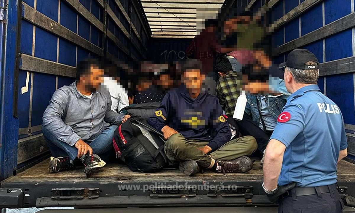 53 de cetățeni străini, depistaţi în tentativă de trecere frauduloasă a frontierei la Nădlac