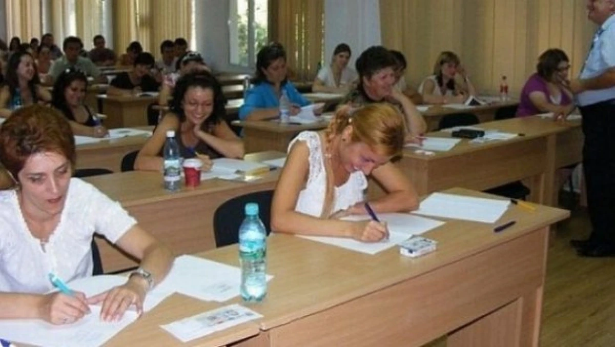 6.400 de profesori susțin examenul de definitivare în învățământ