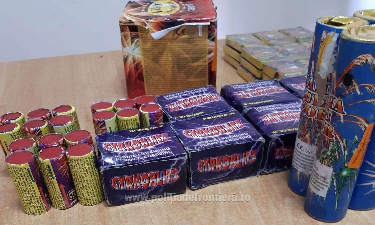 8256 de articole pirotehnice, depistate de polițiștii de la Arme