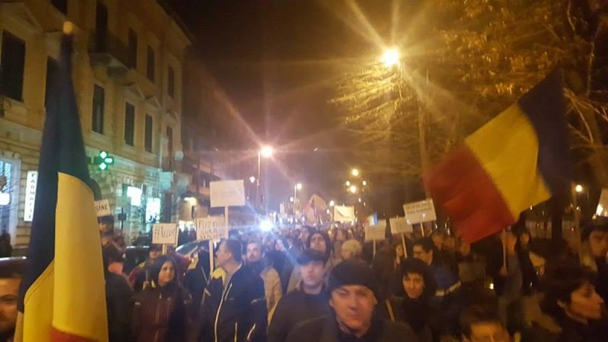 A cincea zi de proteste a scos în stradă în jur de 3000 de arădeni