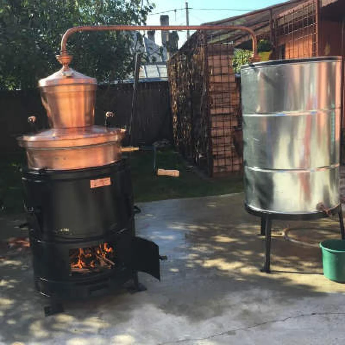 A furat elemente pentru cazanul de țuică