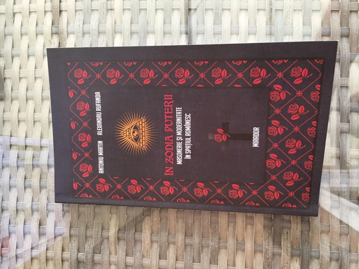 A IESIT DE LA TIPAR CARTEA ”IN ZODIA PUTERII”, SEMNATA DE ANTONIU MARTIN
