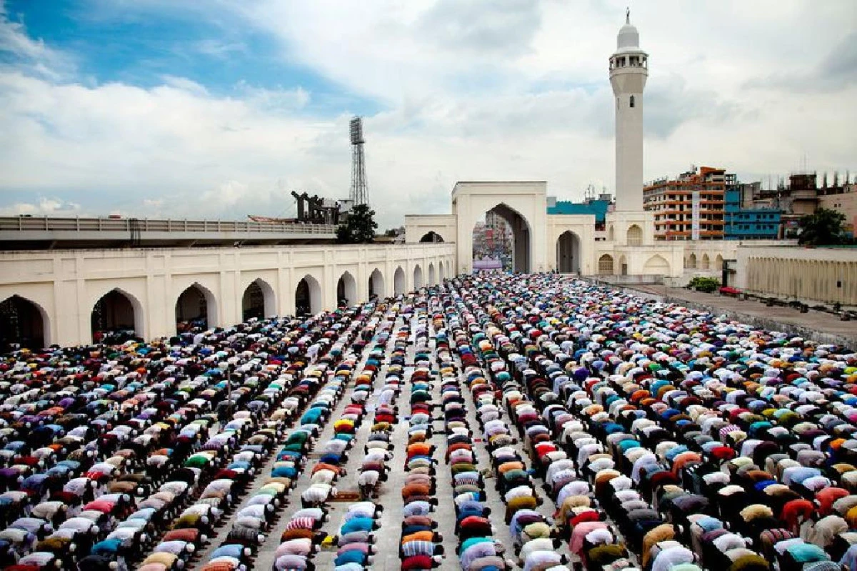 A început Ramadanul, luna sfântă pentru credincioșii musulmani