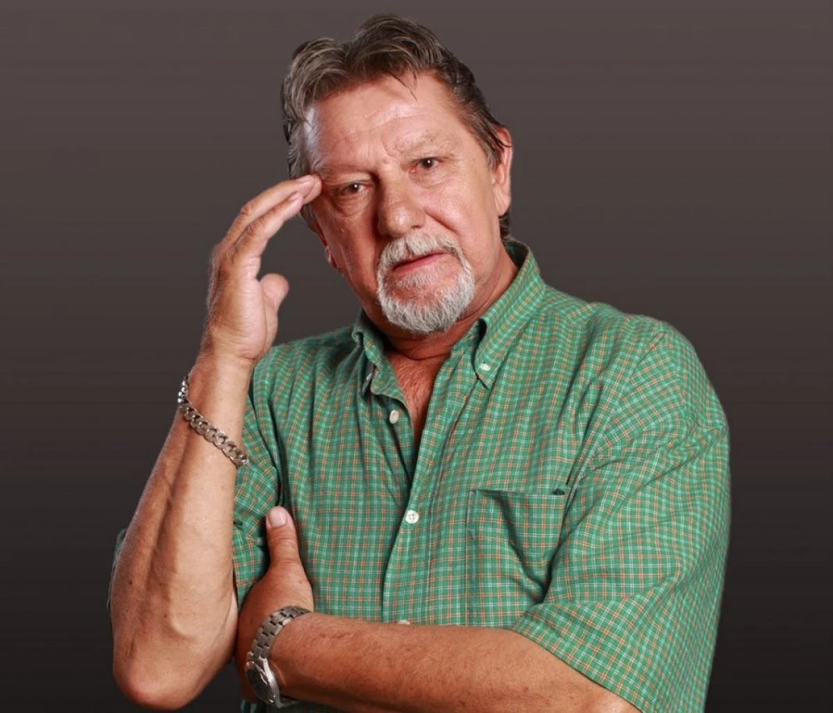 A MURIT ACTORUL SEBASTIAN PAPAIANI