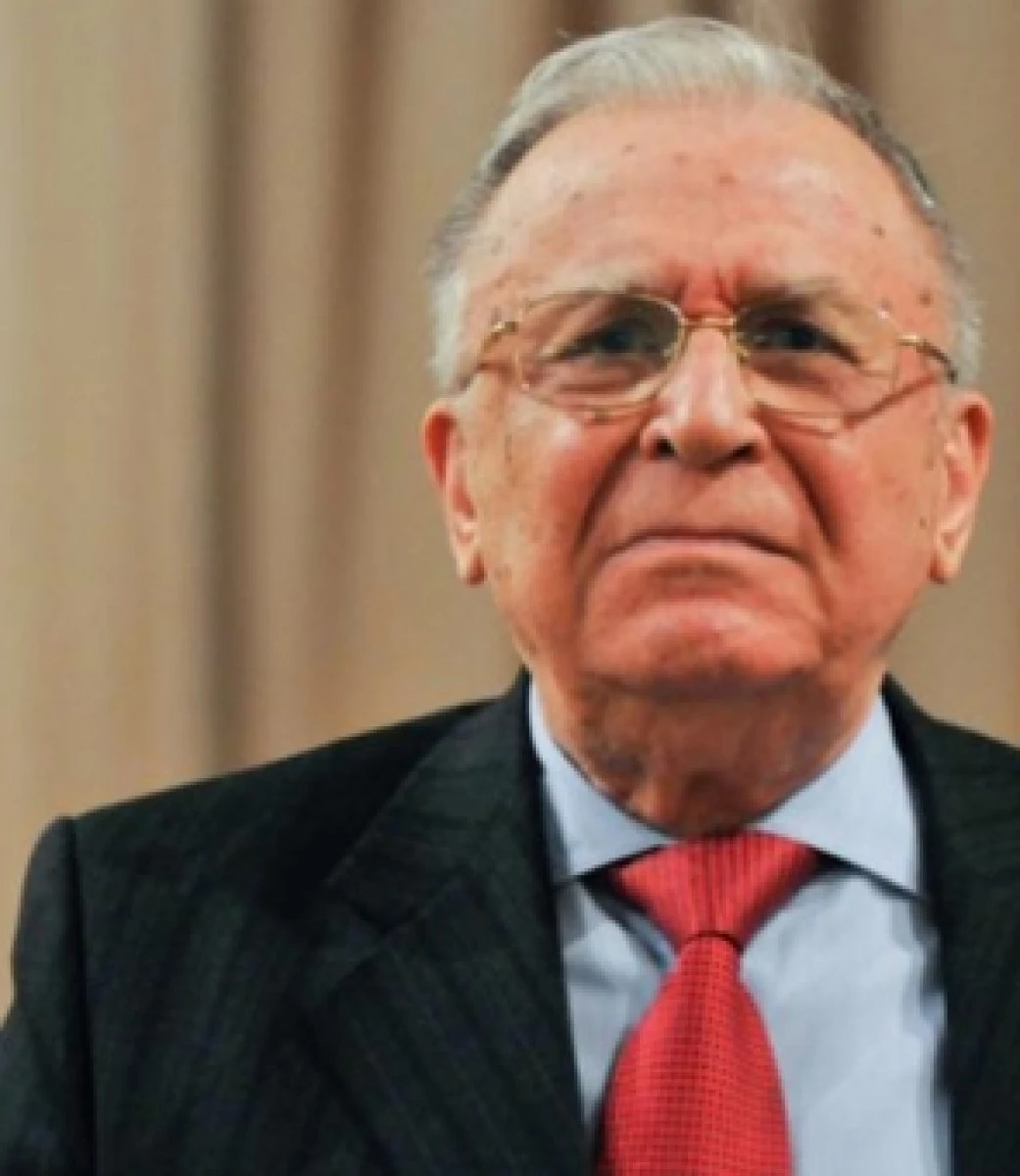 A murit fostul președinte Ion Iliescu