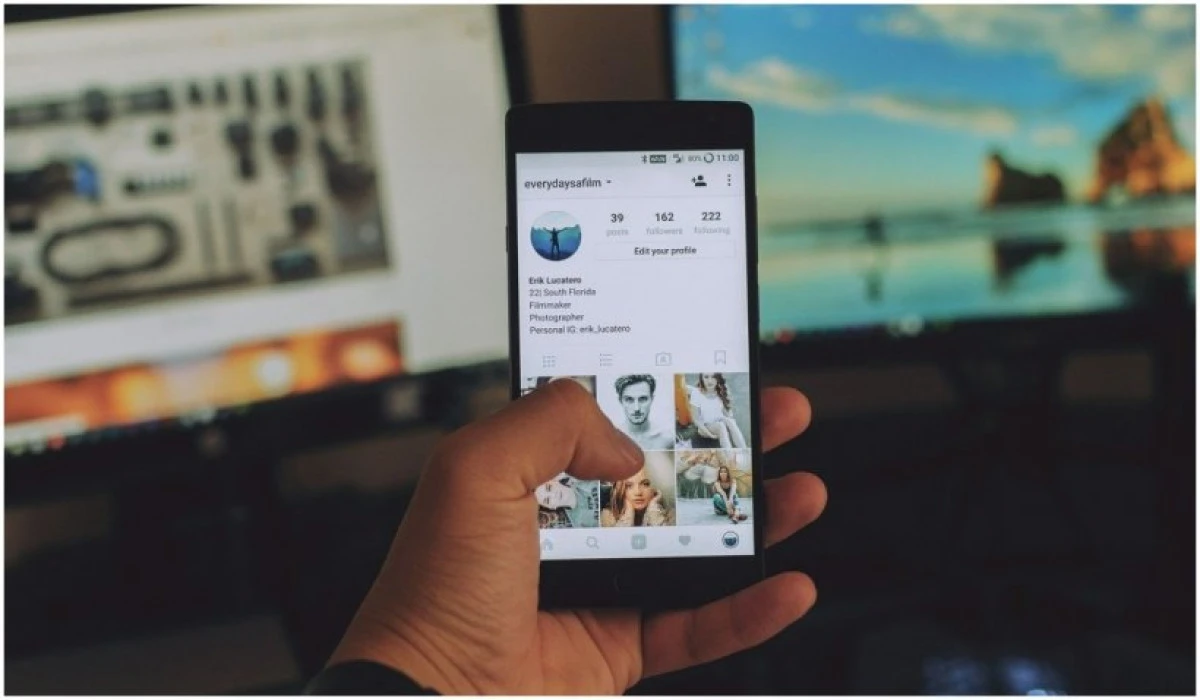A picat Facebook: Utilizatorii raportează că au fost dați afară din cont și nu se pot reloga