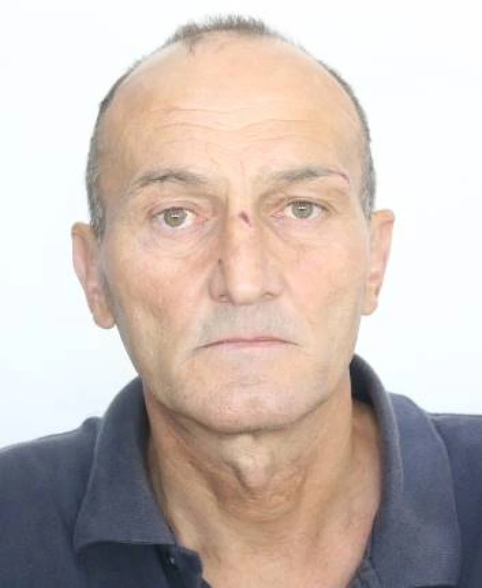 A plecat de acasă și nu s-a mai întors. Dacă îl vedeți, sunați urgent la 112!