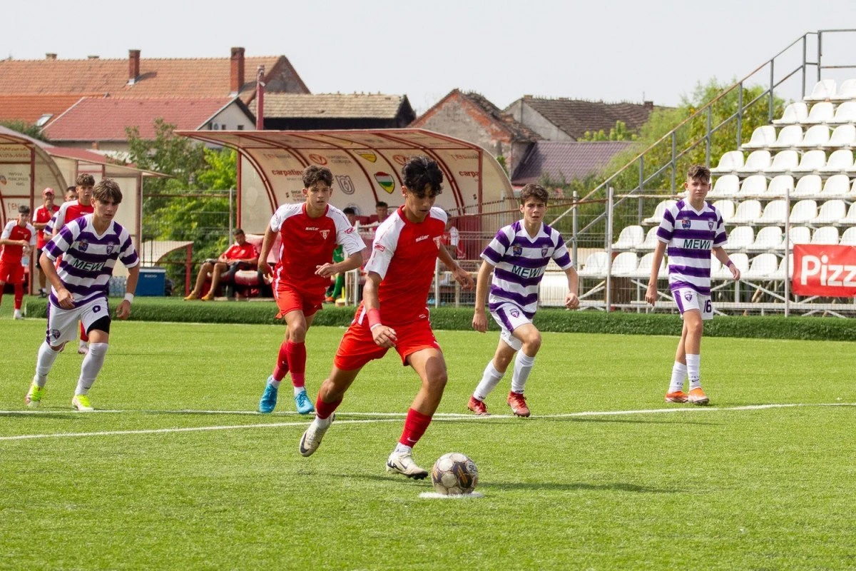 Academia UTA - una caldă, alta rece, în duelurile cu Poli! Victorii clare ale echipelor U13 și U14