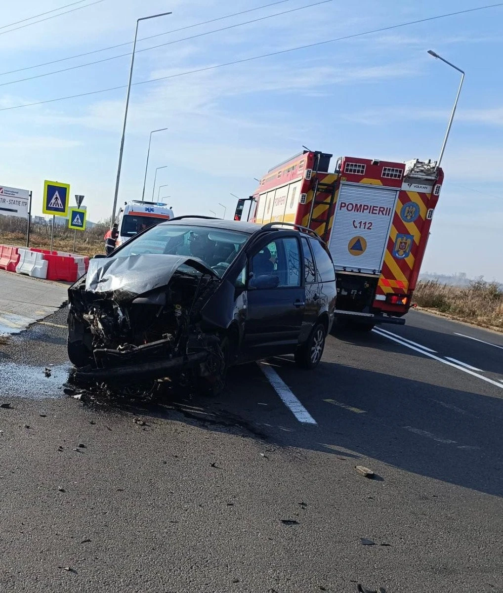 Accident cu șase victime rănite, la ieșirea din Arad