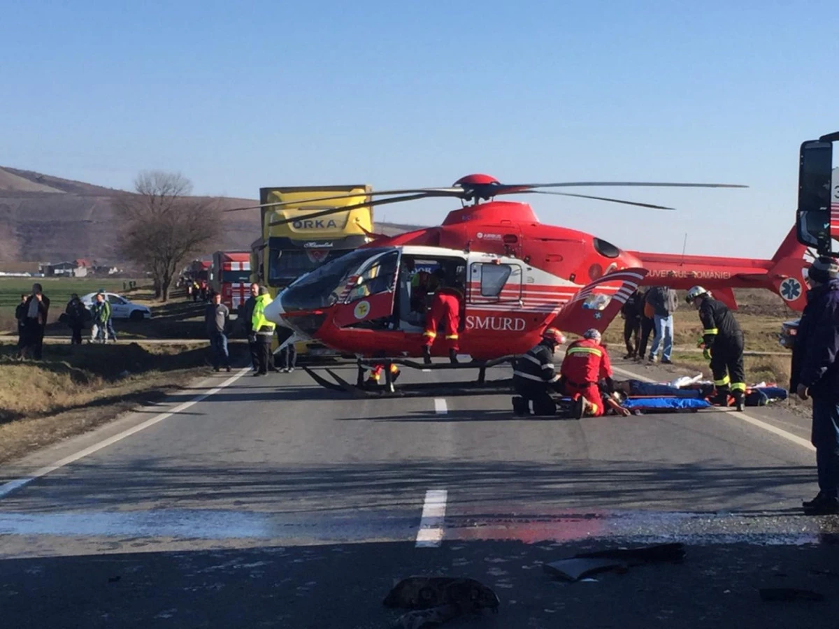 Accident cu trei victime la Șagu. Intervine elicopterul SMURD
