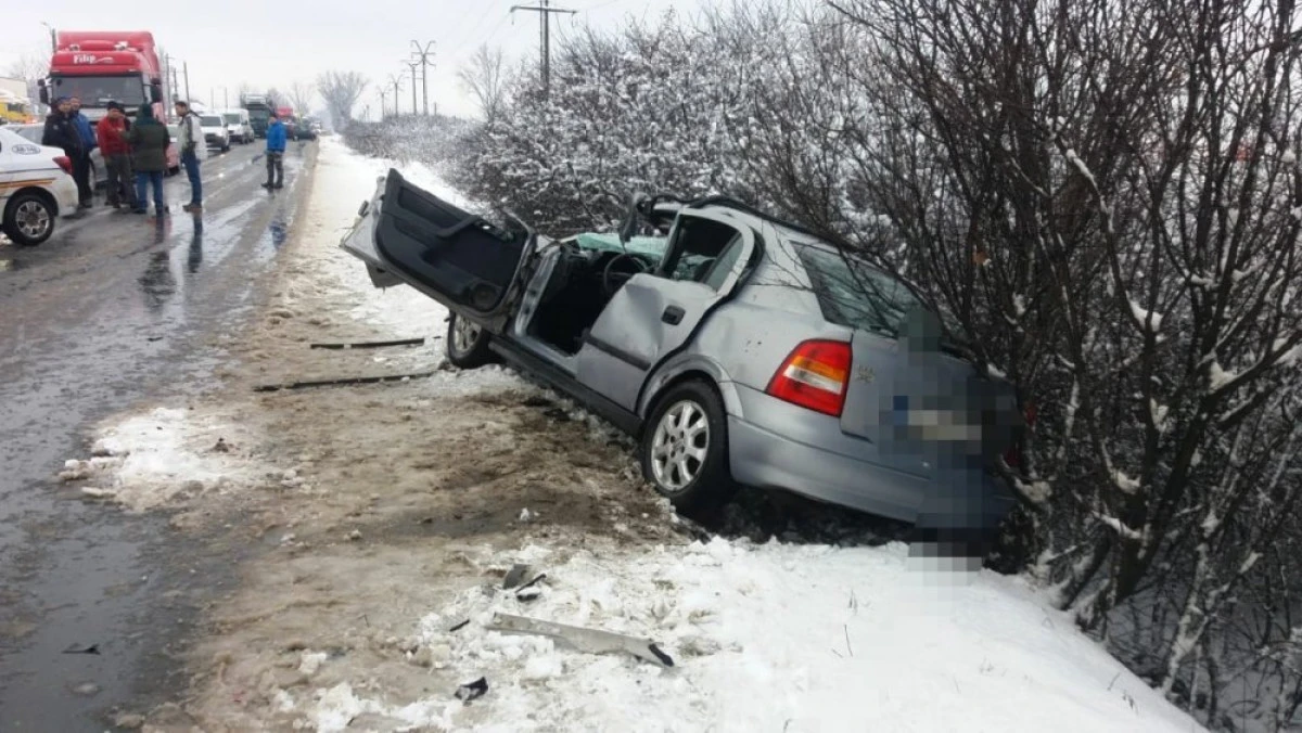Accident grav între Arad și Curtici! Un bărbat a fost rănit și este inconștient