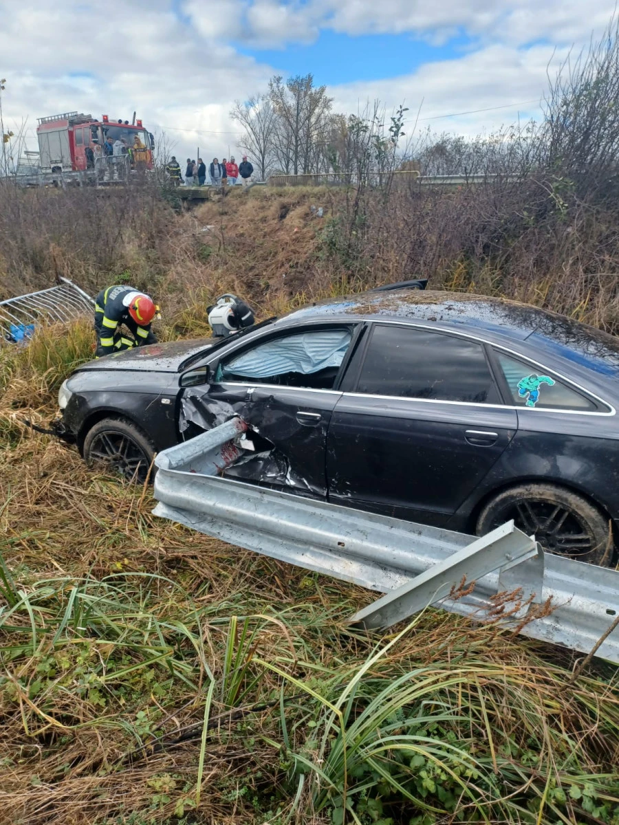 Accident grav între Nădab și Cintei. A fost solicitat elicopterul SMURD