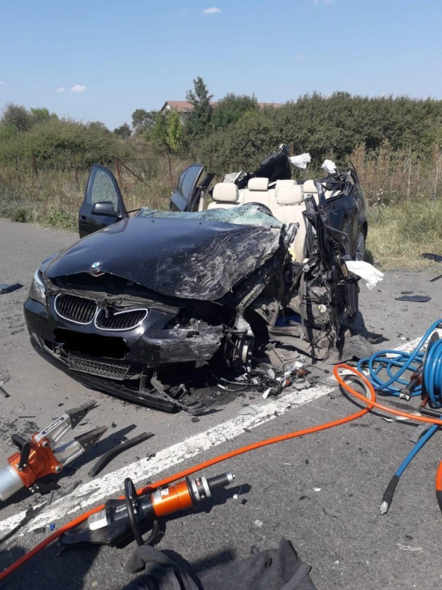 Accident grav între Șimand și Nădab. O persoană a decedat