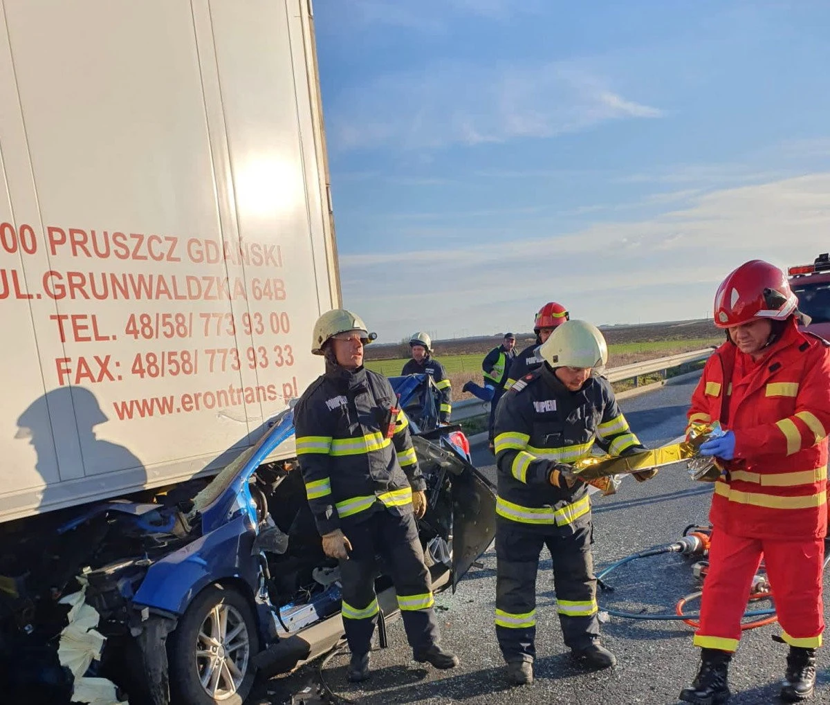 Accident grav pe autostradă, la Nădlac. O persoană a decedat