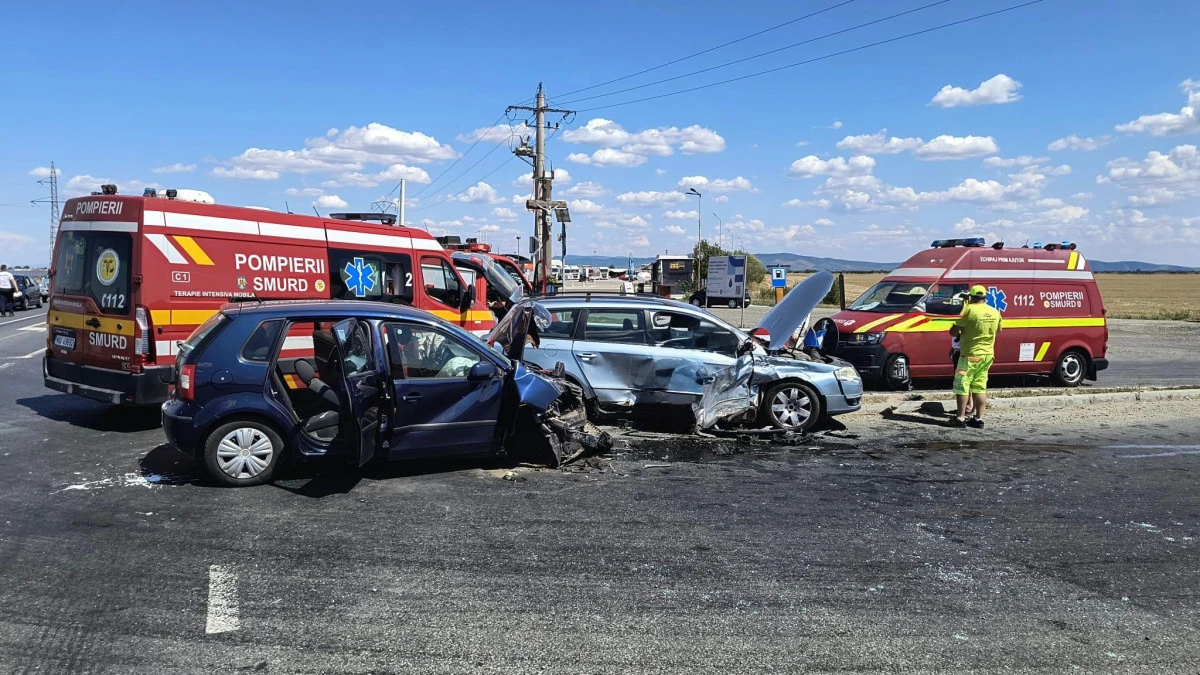 Accident grav pe drumul Arad-Horia: Șase persoane au ajuns la spital