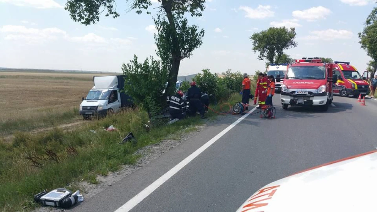 ACCIDENT INTRE PAULIS SI SAMBATENI. TREI PERSOANE DECEDATE