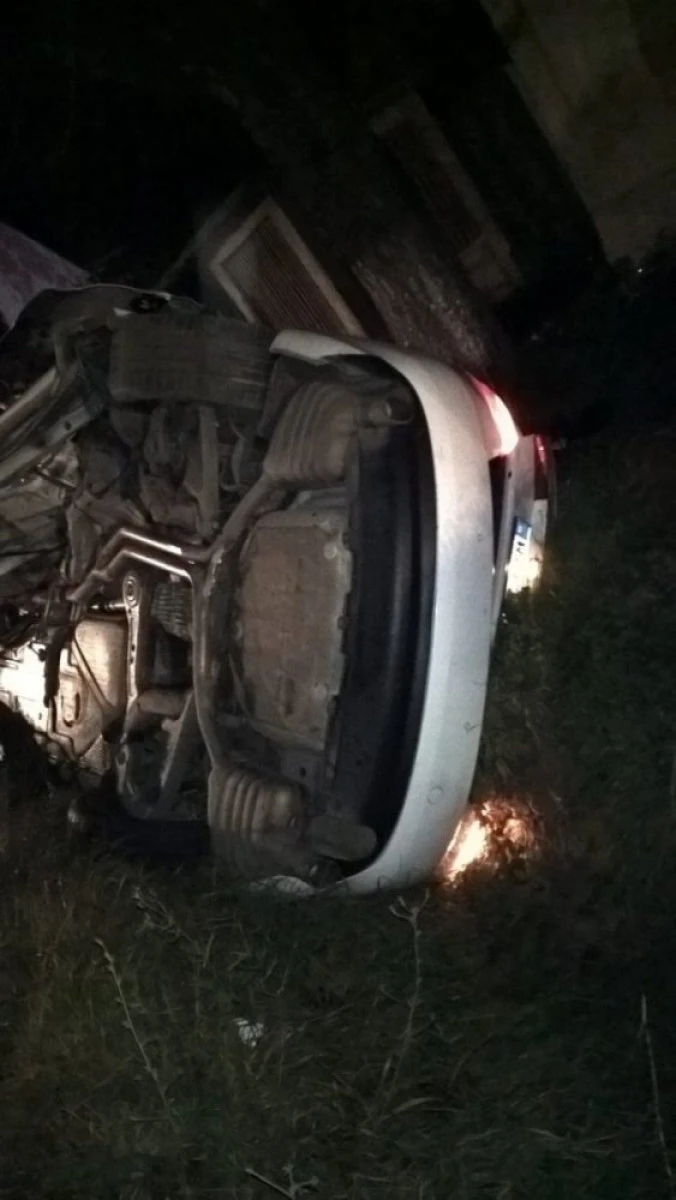 Accident la Bârzava. Două persoane au fost rănite grav