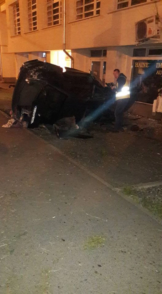 Accident la Lebăda, produs de șoferul unui BMW (FOTO)