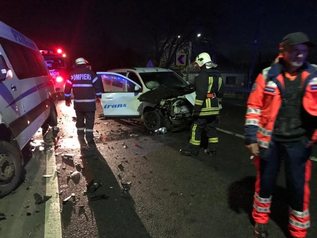 Accident la Șimand. O persoană a fost grav rănită