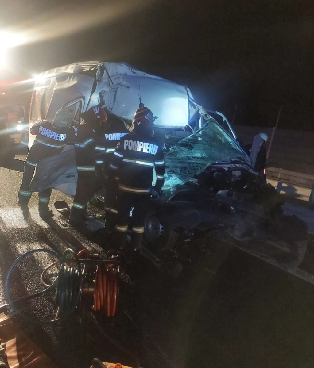 Accident pe autostrada Arad-Nădlac. Două persoane au ajuns în spital