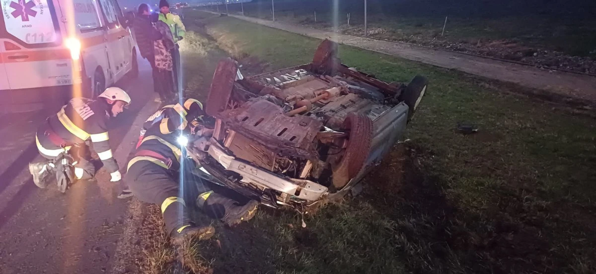 Accident pe centura Ineului. O femeie a ajuns la spital