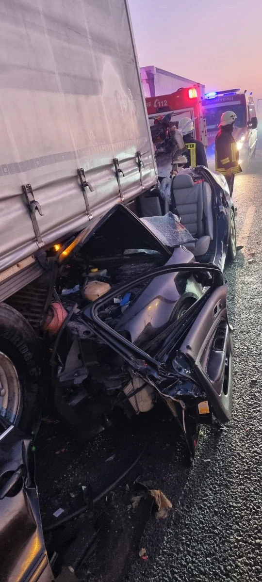Accident terifiant pe A1, la Nădlac: trei persoane au murit