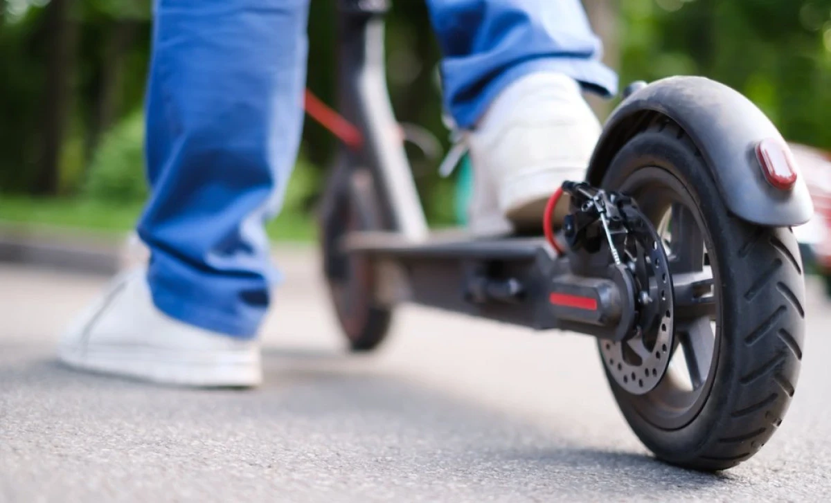 Accidente cu trotinete și biciclete în Arad. O fată de 13 ani a ajuns la spital