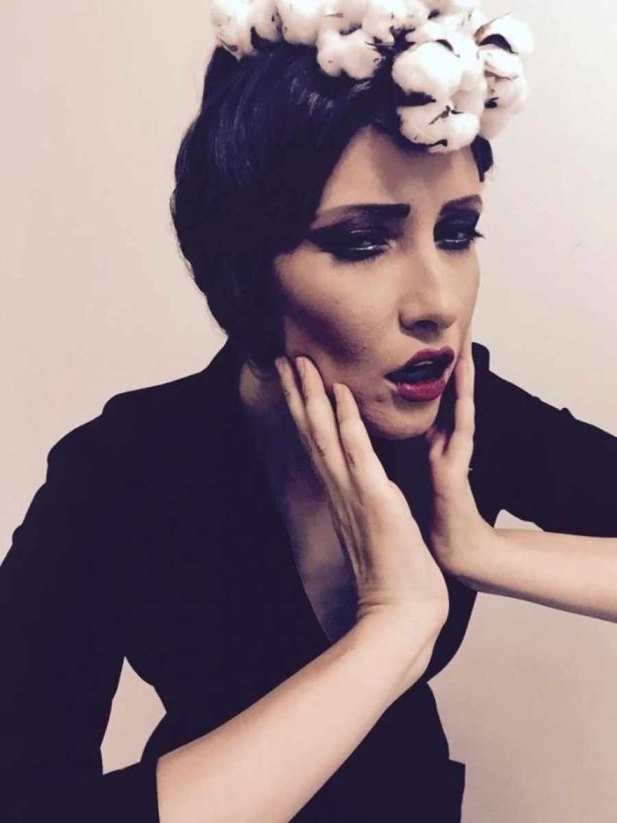 ACOLO UNDE CRISTI BORCEA NU E, NIMIC NU E! IULIA ALBU RECUNOASTE CA A PRIMIT AVANSURI DE LA NASUL BORCEA