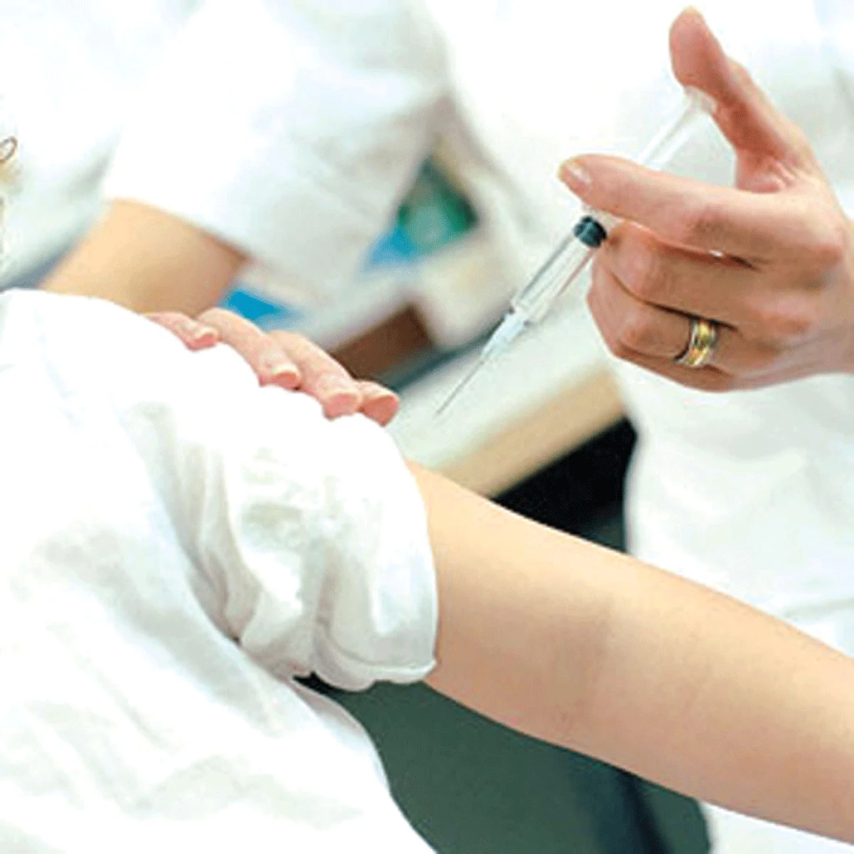 ACOPERIREA VACCINALĂ ESTE SUB 70% ÎN JUDEŢUL ARAD