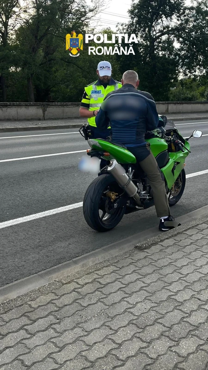 Acțiune a polițiștilor rutieri în Arad. Motocicliști amendați pentru tobe modificate ilegal