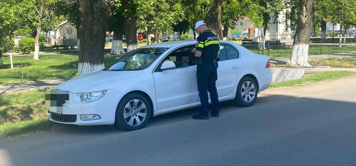 Acțiune de amploare la Sântana. Polițiștii au dat zeci de amenzi