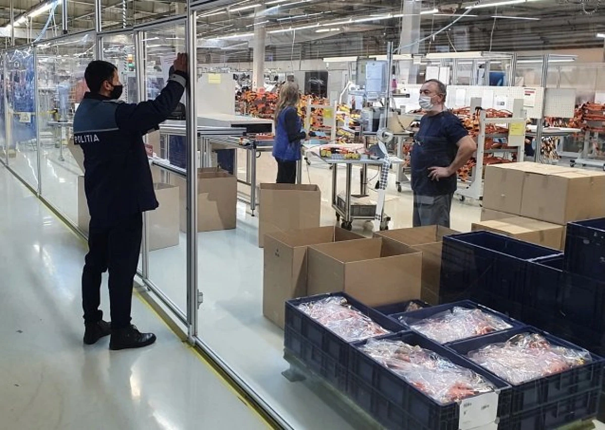 Acţiuni de verificare a respectării măsurilor de protecție în zonele aglomerate, centrele comerciale și piețele din Arad