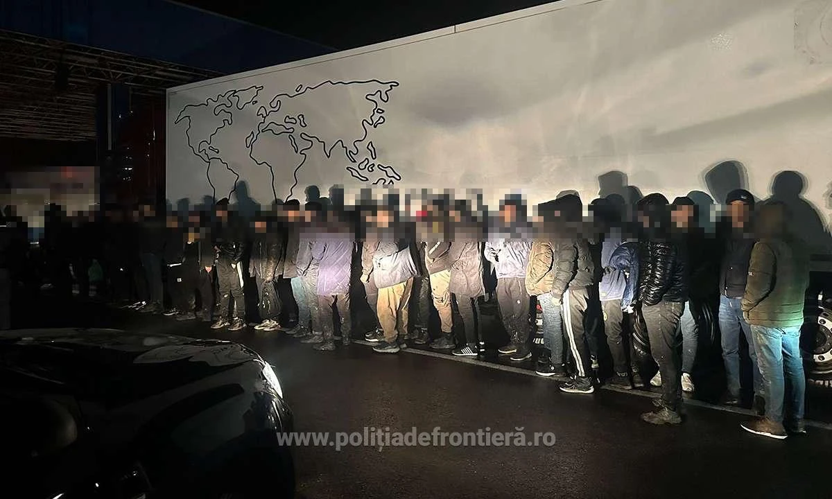 Acţiuni intense la frontiera cu Ungaria: 104 refugiați, depistați ascunși în mijloace de transport, la PTF Nădlac II